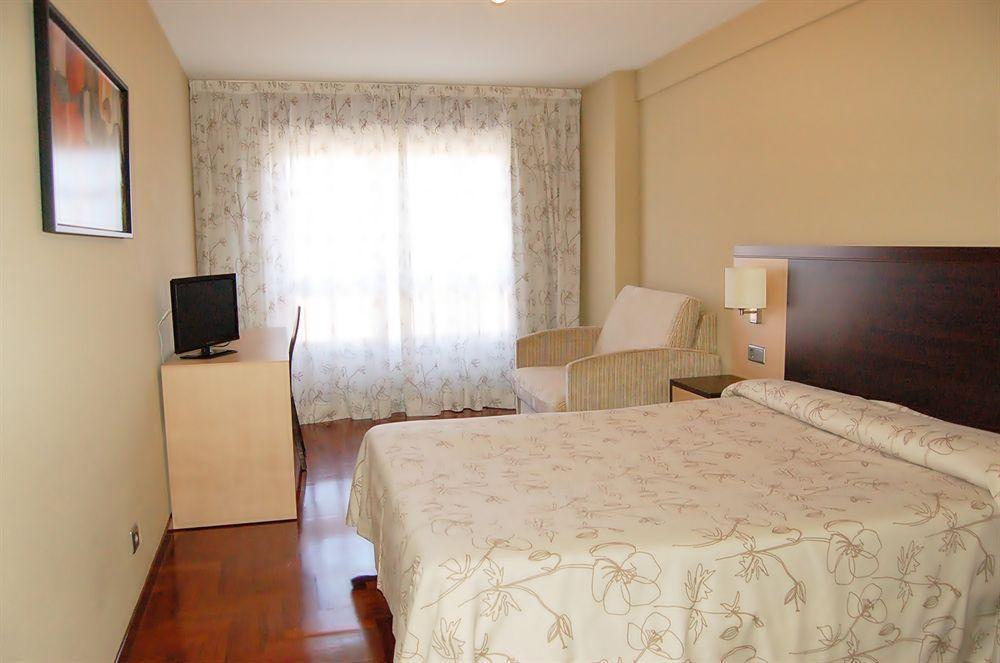 Apartamentos Portazgo A Coruña Kültér fotó